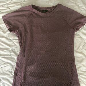 Oiselle Flyout Short Sleeve Sz. 6